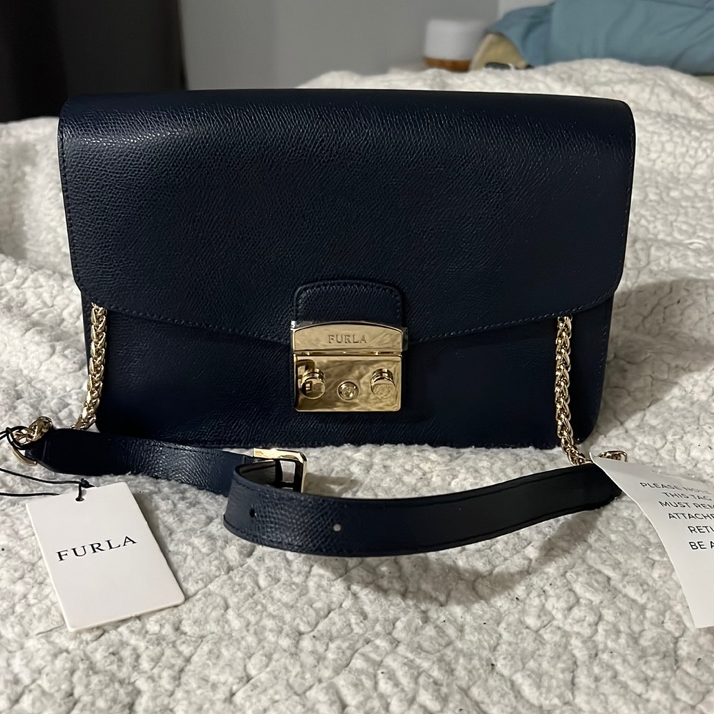Furla navy metropolis s shoulder bag